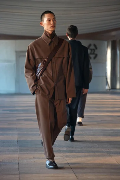 Look 41